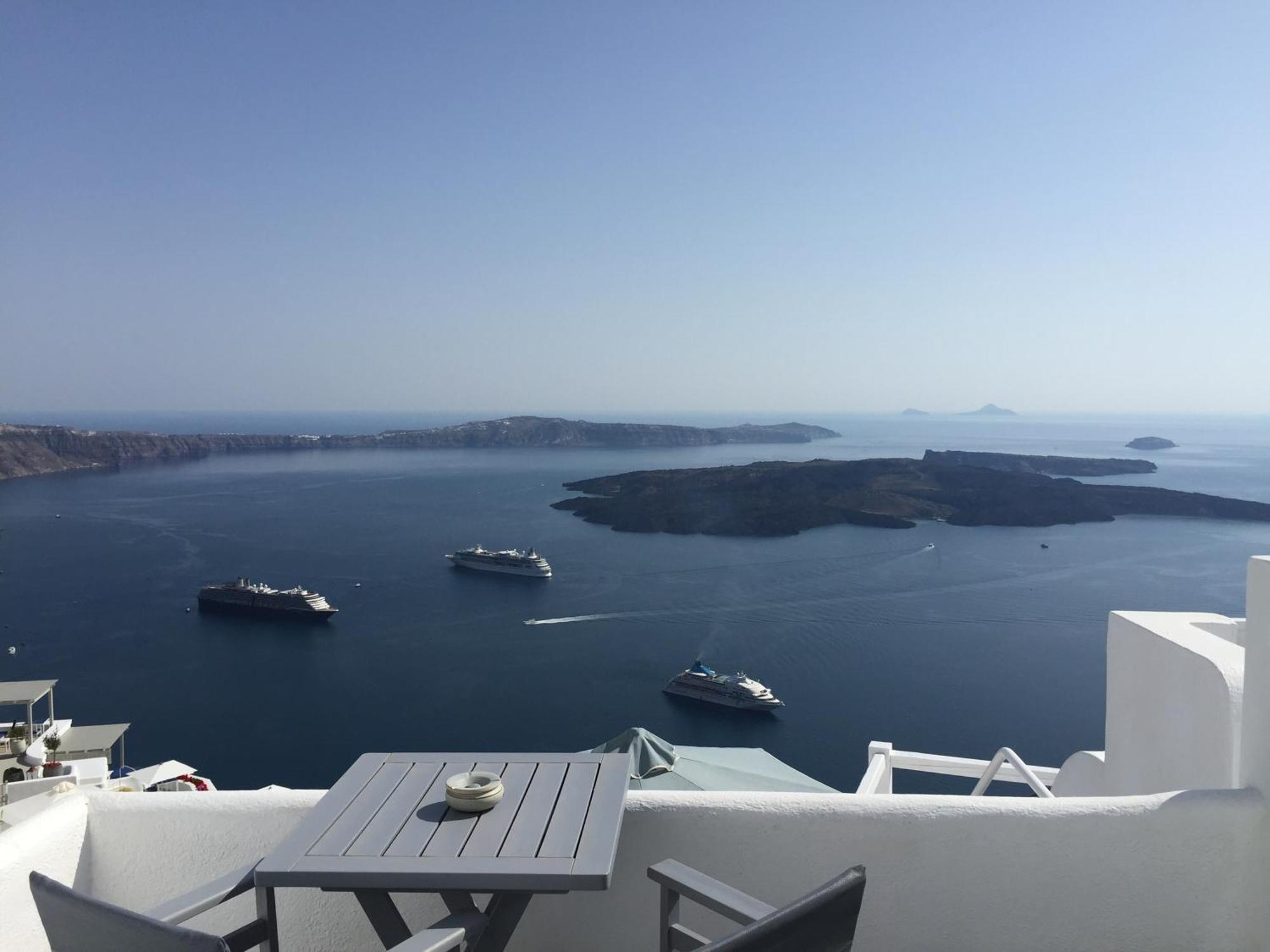 Altana Cliffside Villas Imerovigli  Værelse billede